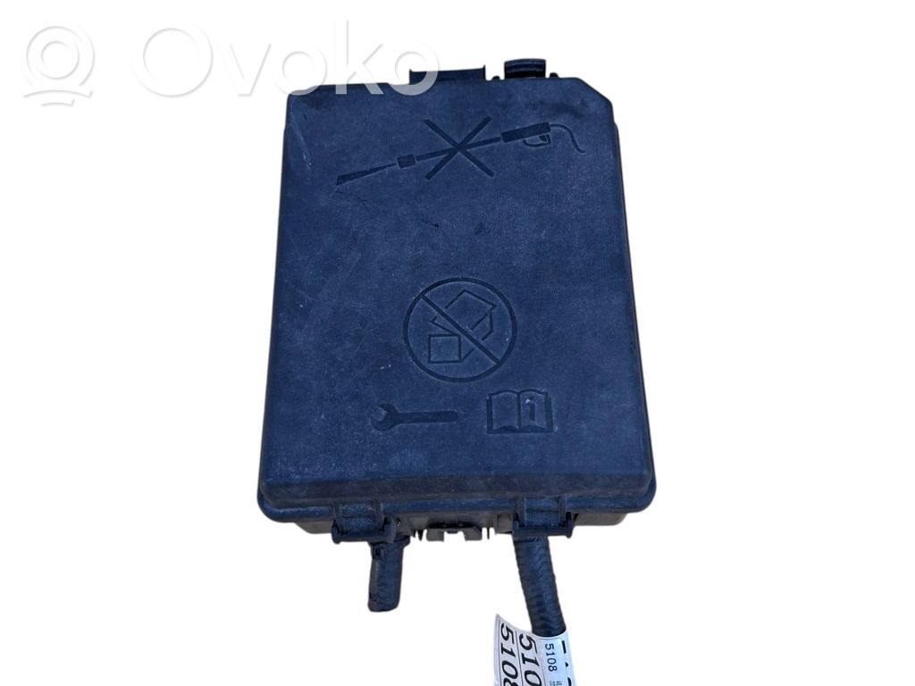 Opel Astra K Fuse box set 