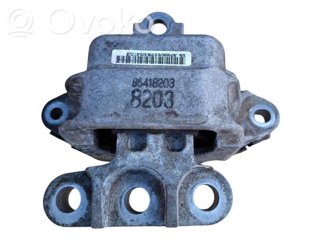 Opel Mokka Engine mount bracket 