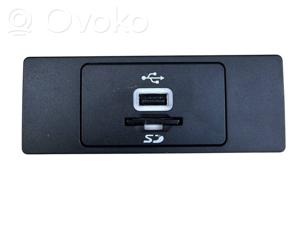 Enchufe conector USB   GC3T14F014AB,34115501325