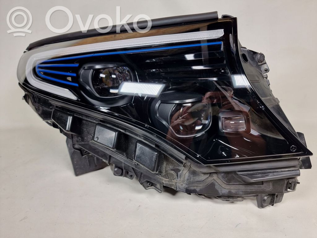 Mercedes-Benz EQC Lampa przednia 