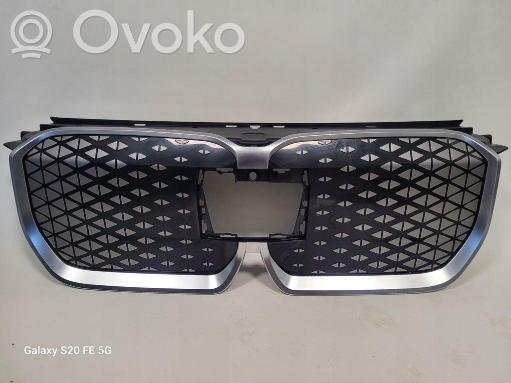 BMW X1 U11 Front bumper upper radiator grill 