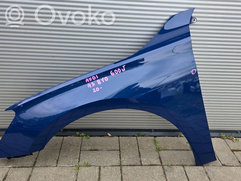 Audi A3 8Y Sparnas 