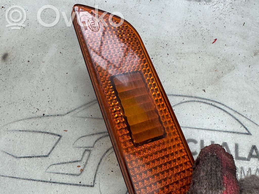 Volvo S80 Front fender indicator light 