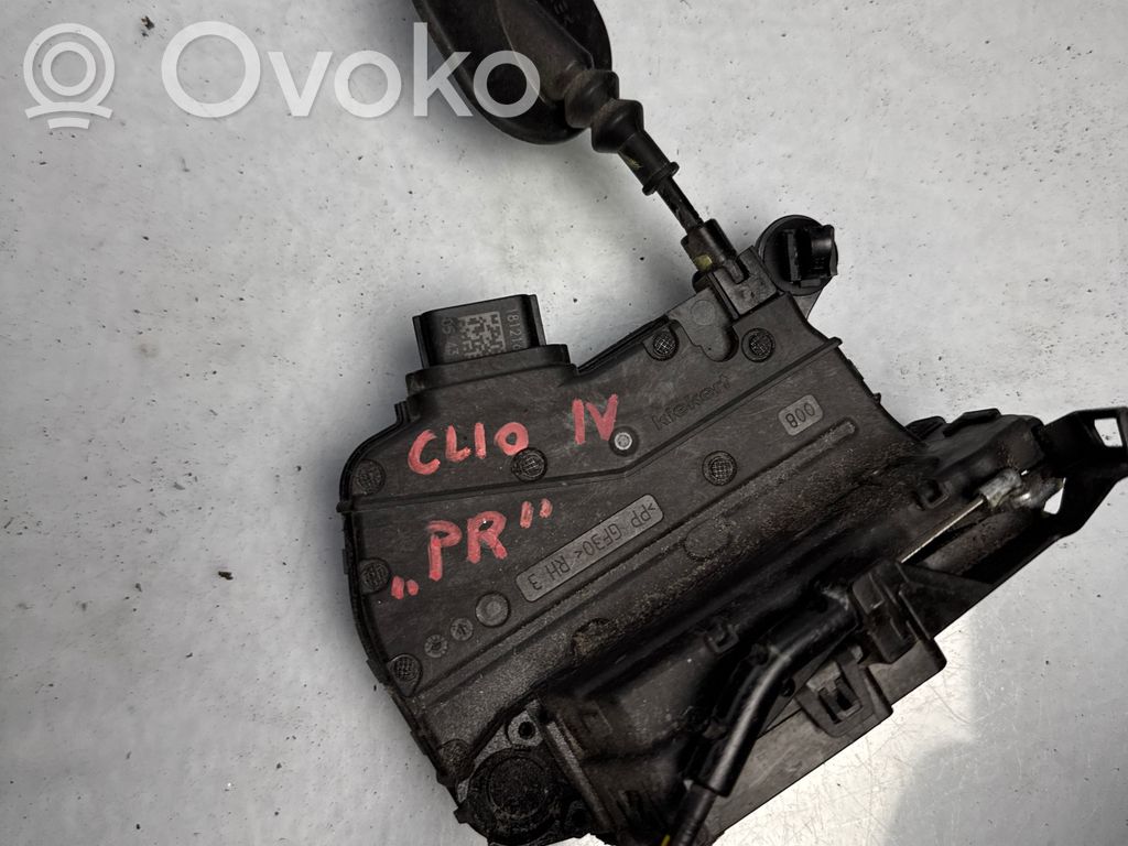 Renault Clio IV Front door lock 