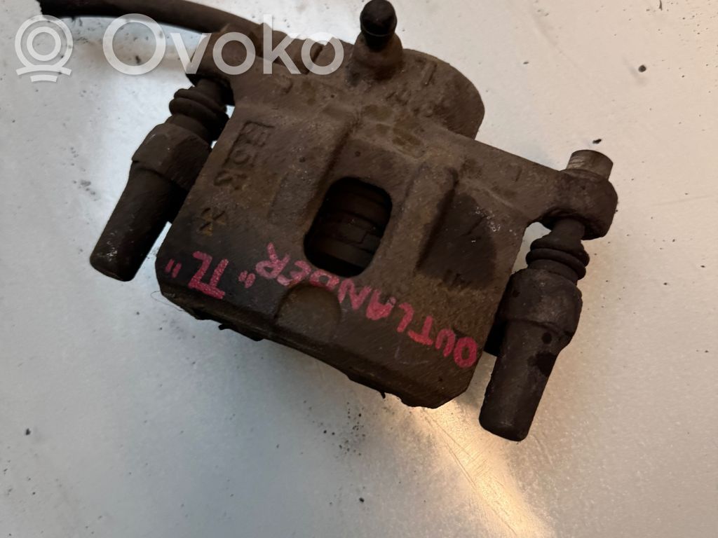 Mitsubishi Outlander Aizmugurējais suports 
