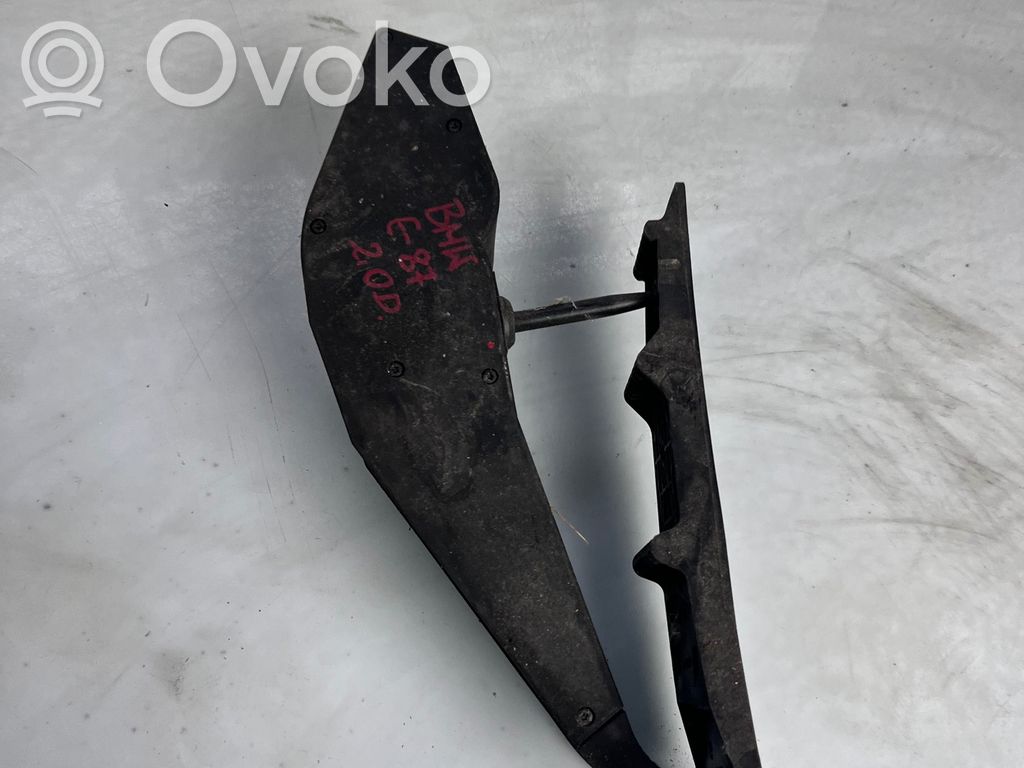 Akseleratora pedālis   6766931,030305,25916010