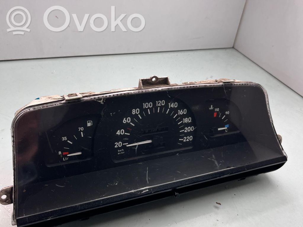 Opel Omega A Nopeusmittari (mittaristo) 