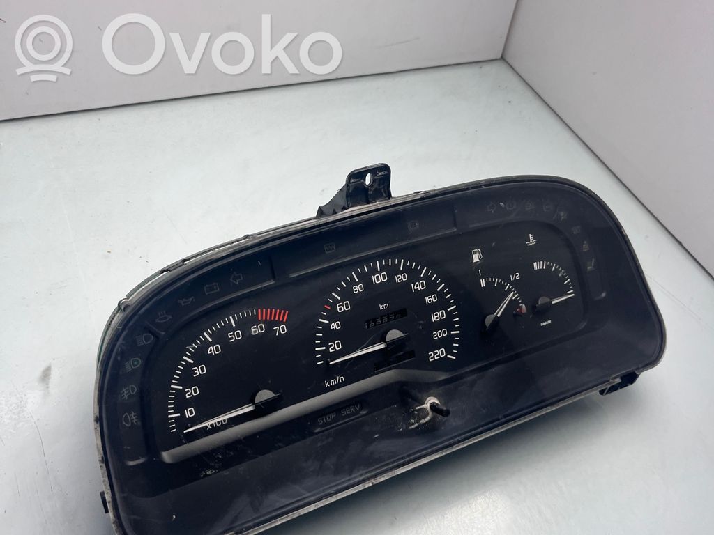 Renault Laguna I Geschwindigkeitsmesser Cockpit 