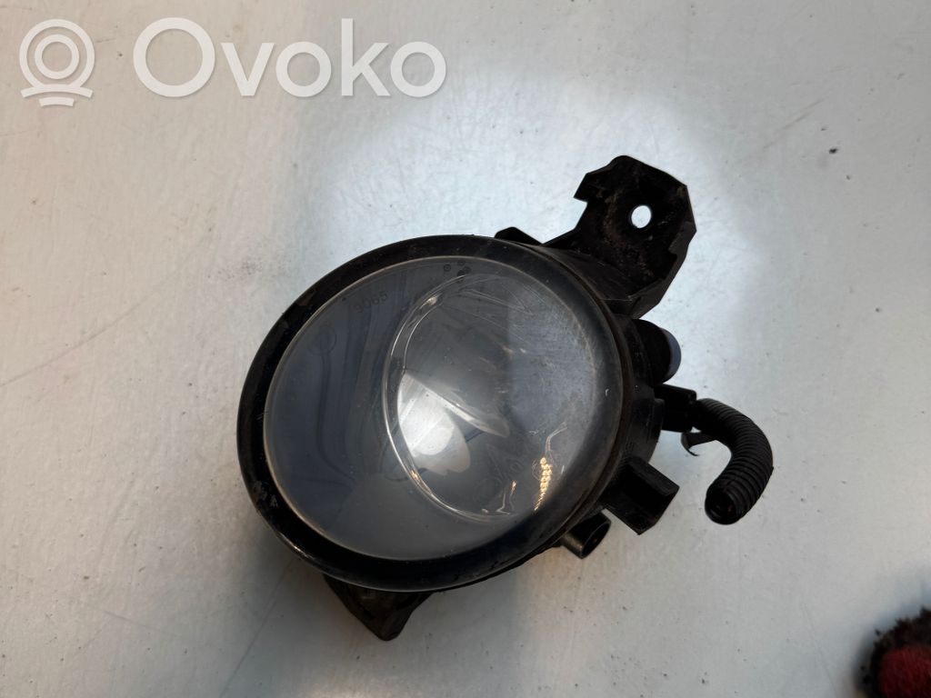 Renault Clio III Miglas lukturis priekšā 