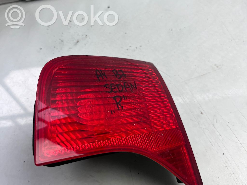 Audi A4 S4 B6 8E 8H Feux arrière / postérieurs 