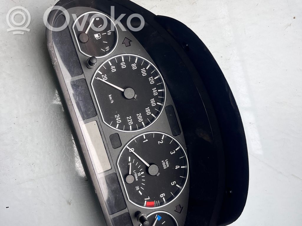 Licznik / Prędkościomierz   6940880,0263639212,00199354000987