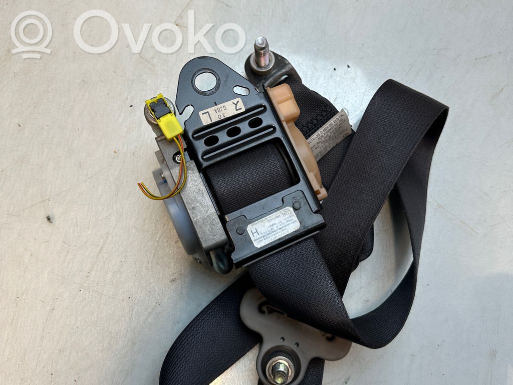Mazda 6 Front seatbelt 