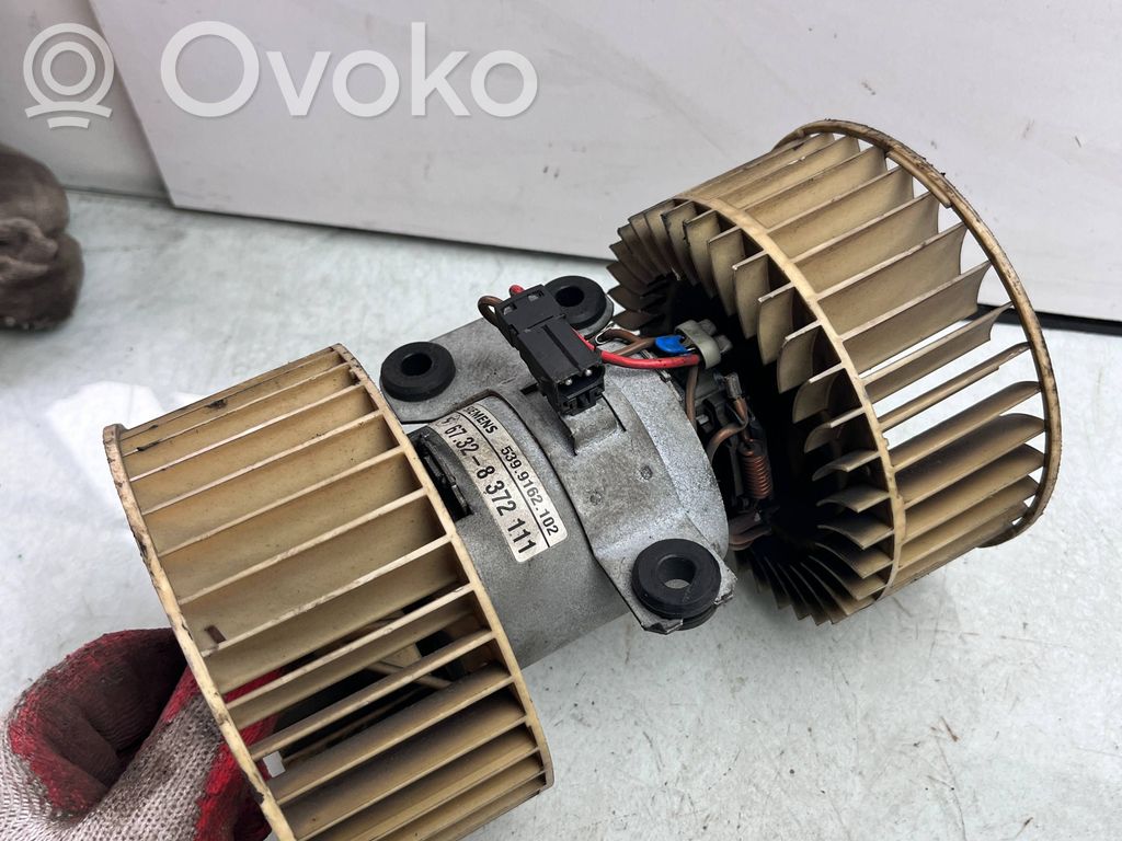 BMW 5 E39 Mazā radiatora ventilators 