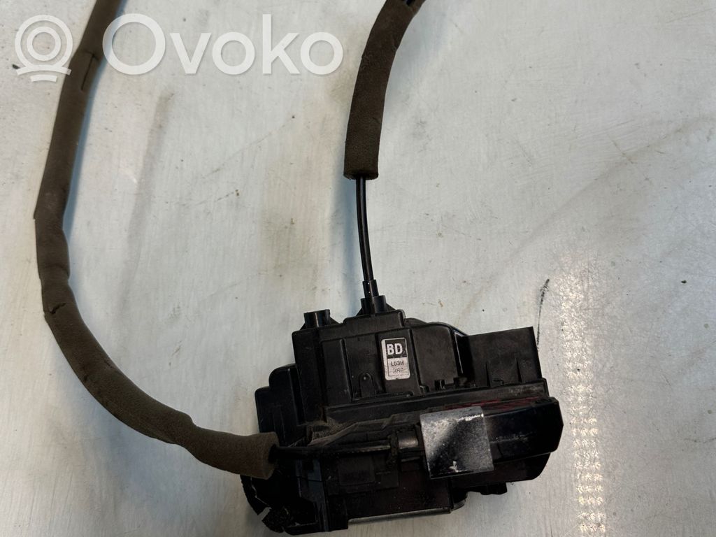 Infiniti Q50 Zamek drzwi tylnych 