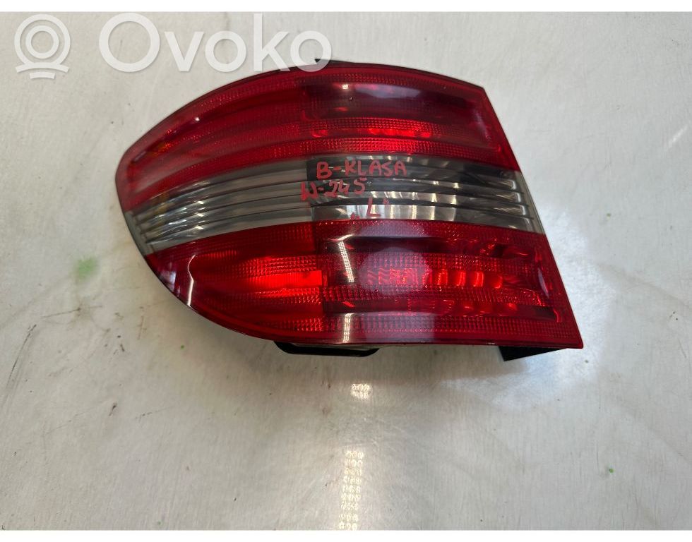 Mercedes-Benz B W245 Galinis žibintas kėbule 