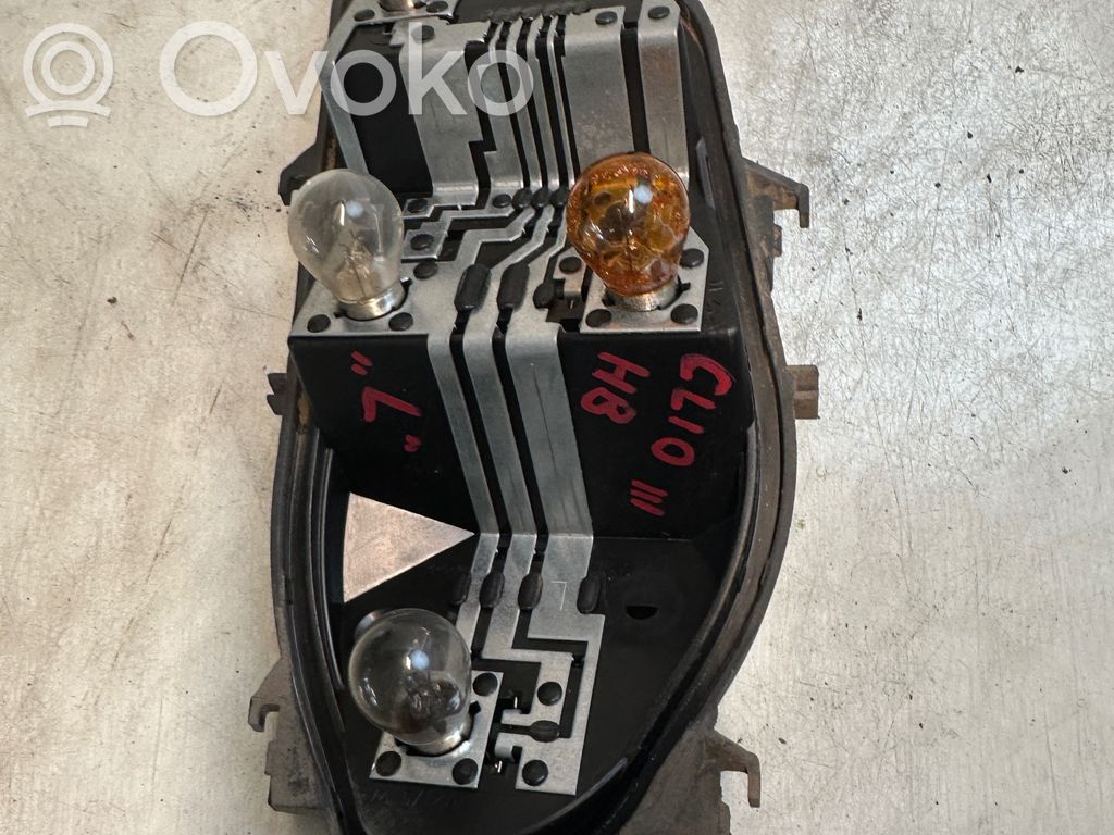 Renault Clio III Suport becuri lampă spate 