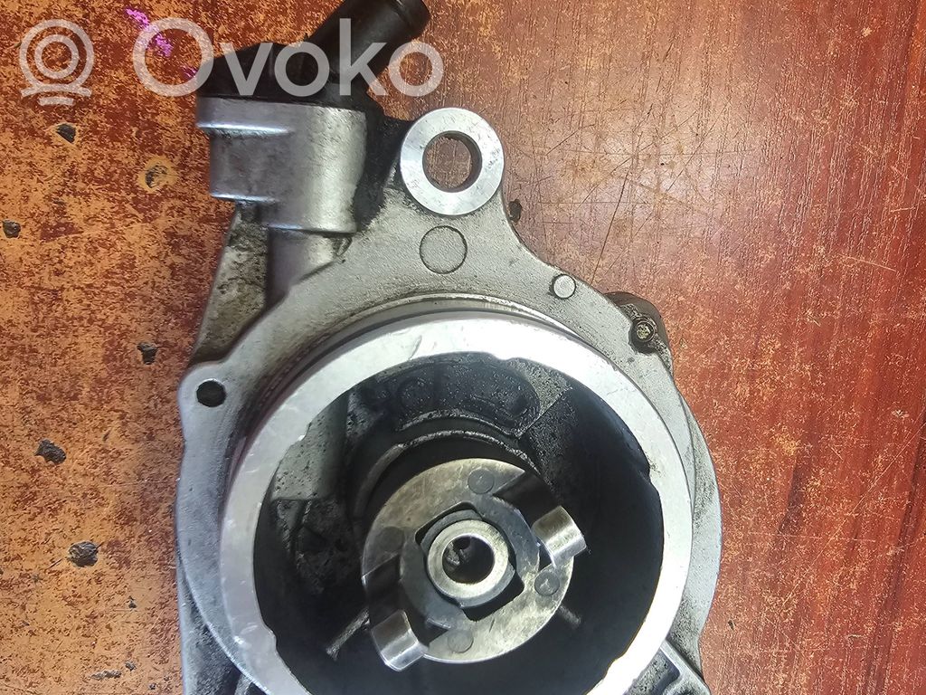 BMW 5 E39 Vacuum pump 