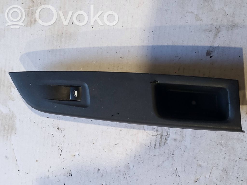 Opel Corsa F Przyciski szyb 
