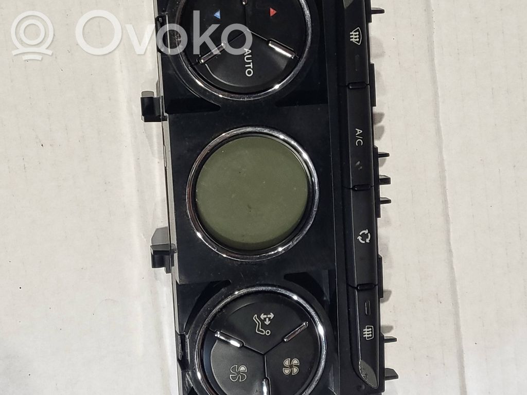 Citroen DS3 Climate control unit 