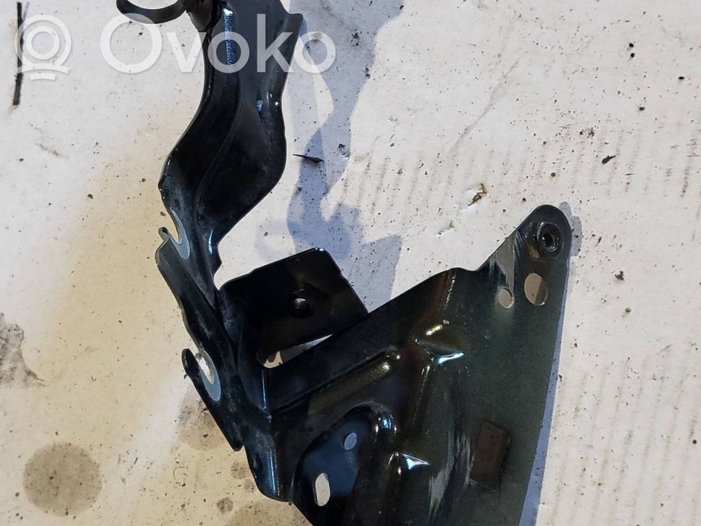 Opel Corsa F Laikiklis sparno 