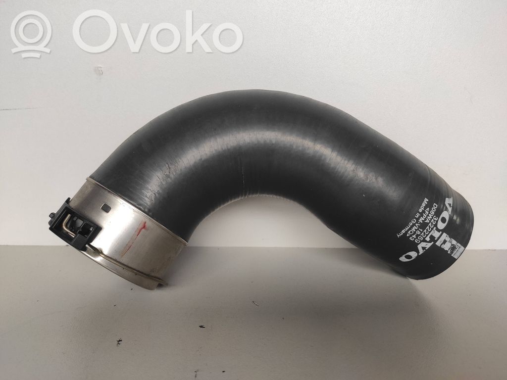 Volvo S90, V90 Wąż / Rura intercoolera 