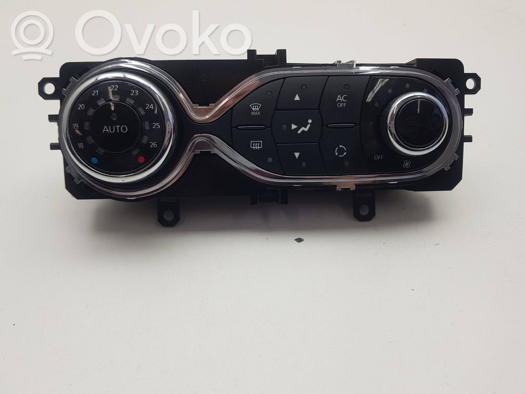 Renault Clio IV Climate control unit 