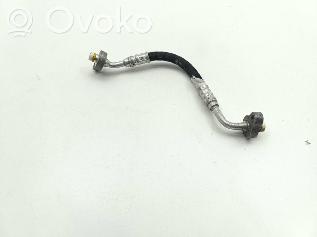 Volvo V40 Ilmastointilaitteen putki (A/C) 
