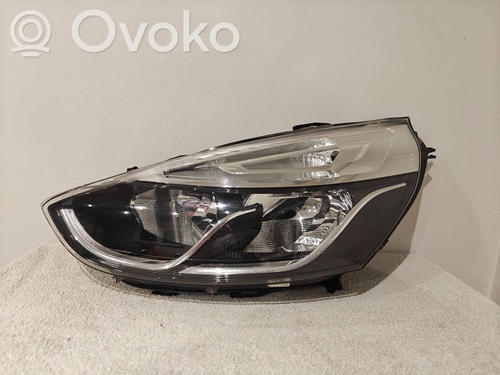 Renault Clio IV Scheinwerfer 