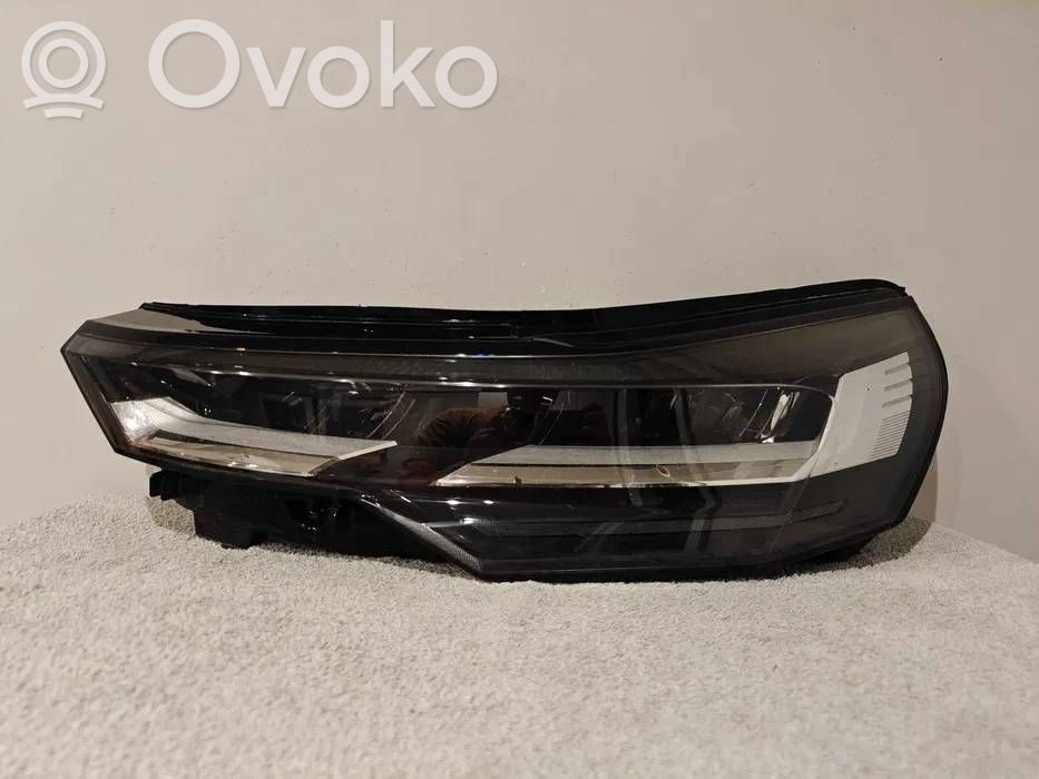 Renault Captur II Headlight/headlamp 