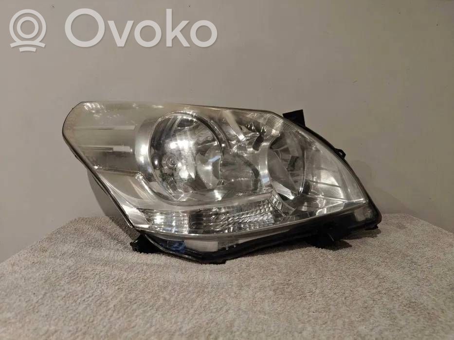 Toyota Verso Headlight/headlamp 