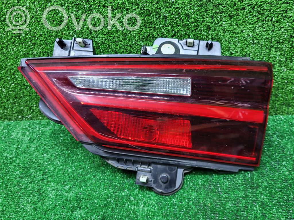 BMW X2 F39 Luci posteriori del portellone del bagagliaio 