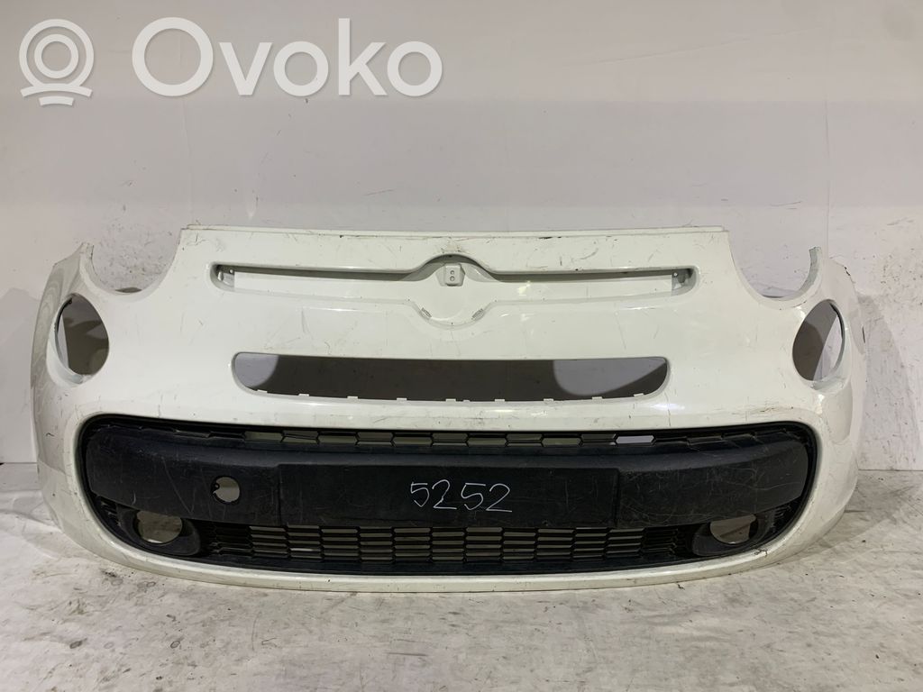 Fiat 500L Front bumper 