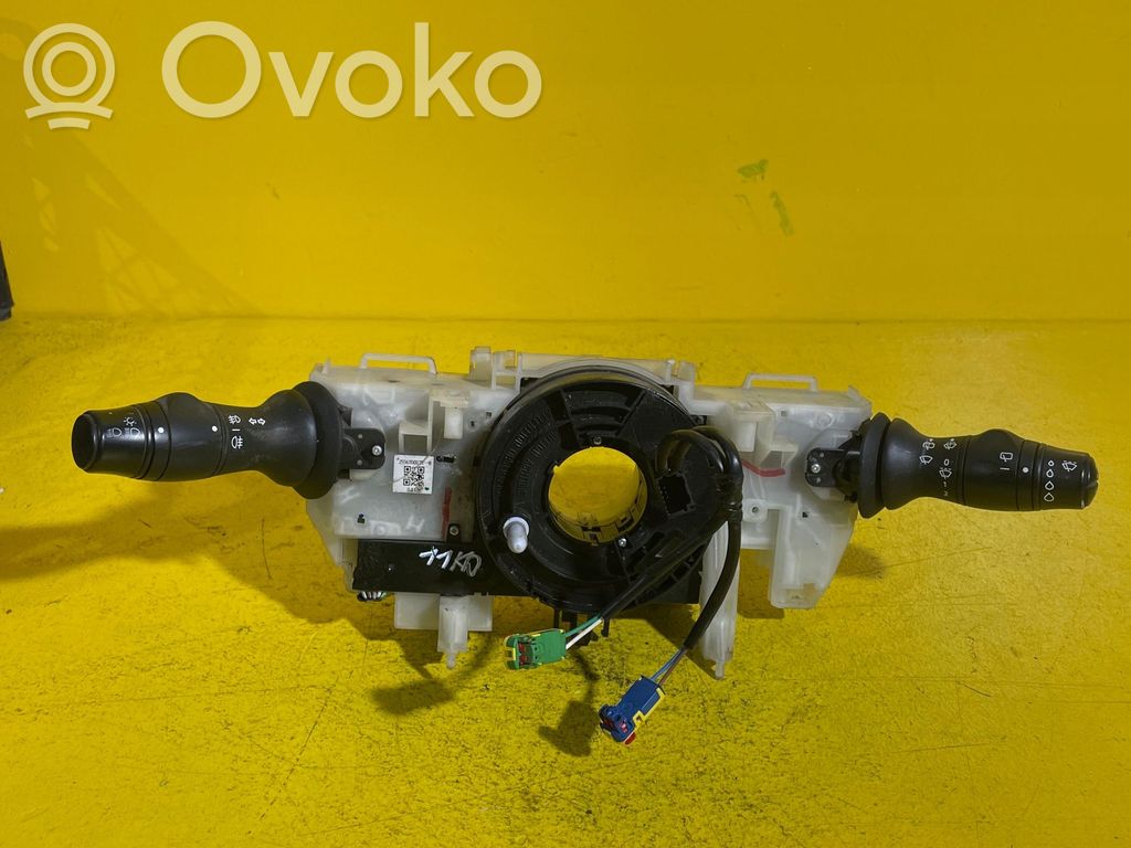 Jeep Grand Cherokee Tailgate/trunk/boot open switch 