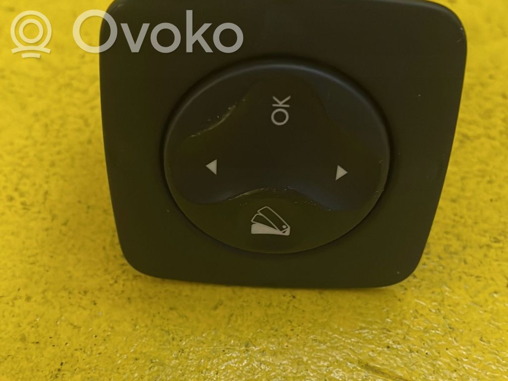 Renault Grand Modus Wing mirror switch 