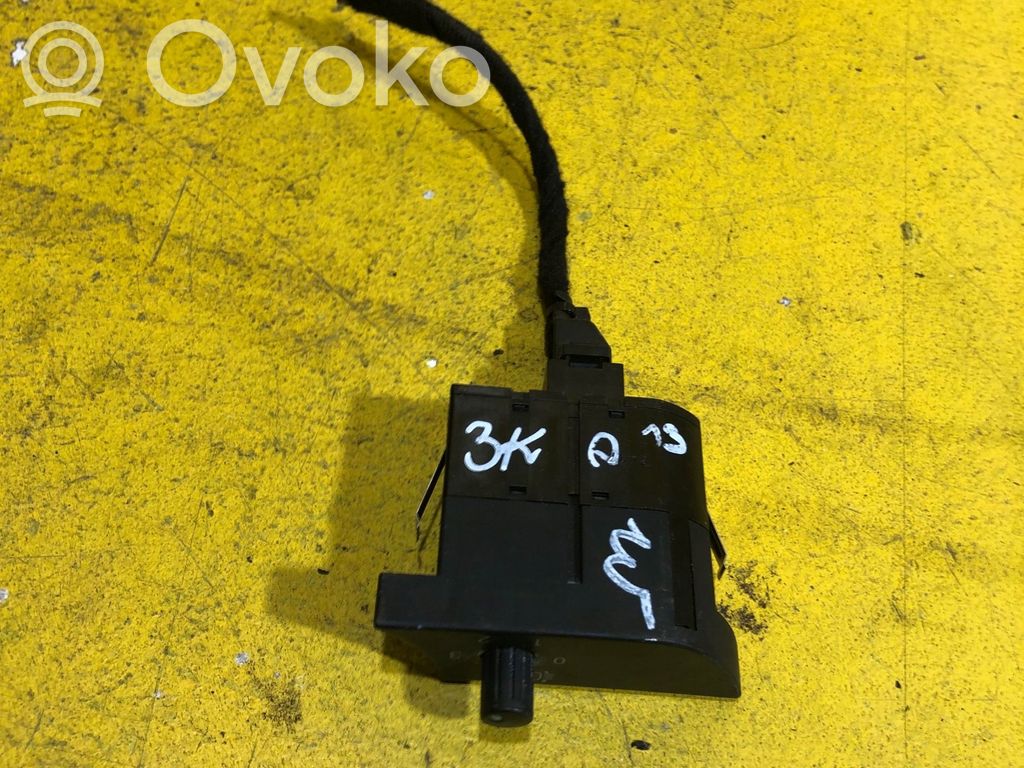Audi A4 S4 B7 8E 8H Schalter Heckklappe Kofferraumdeckel 