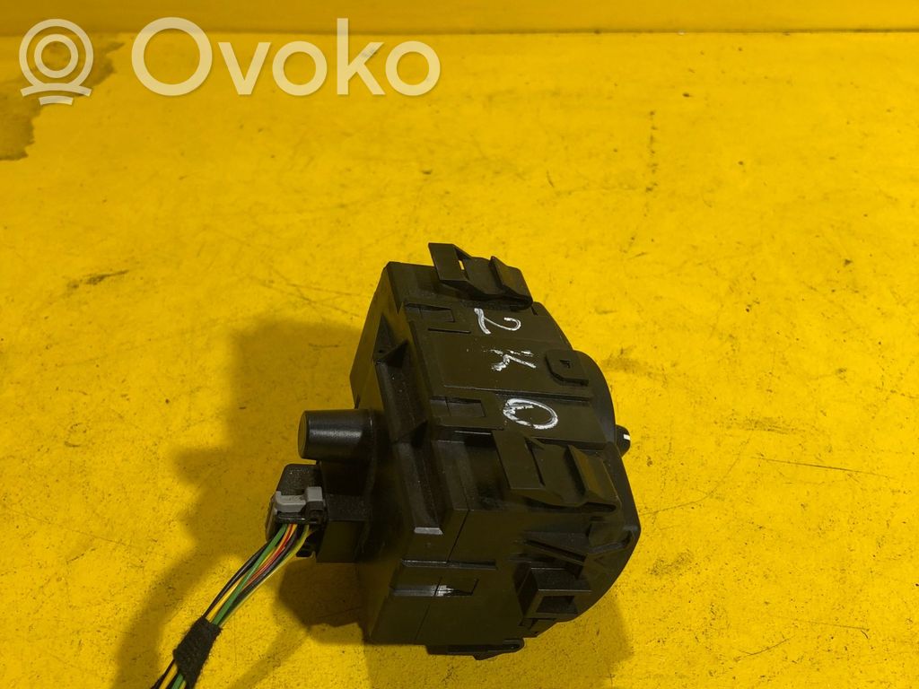 BMW 1 E81 E87 Tailgate/trunk/boot open switch 