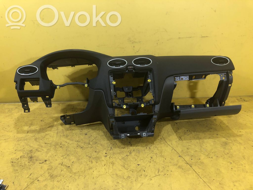 Ford Focus Panelė 