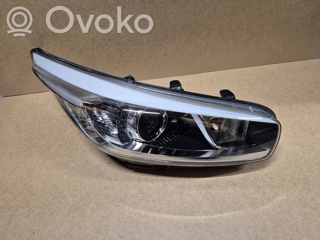 Headlight/headlamp   92102A2010