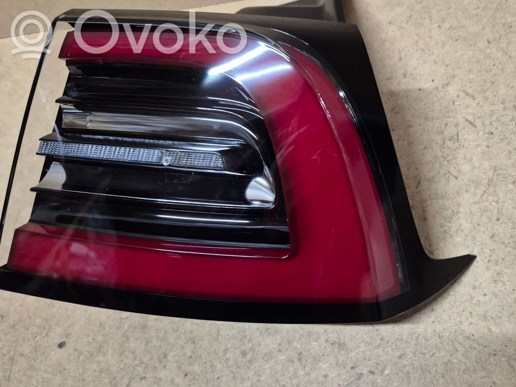 Tesla Model 3 Takavalot 