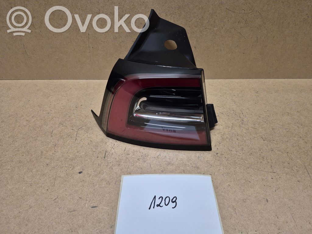 Tesla Model 3 Headlight/headlamp 