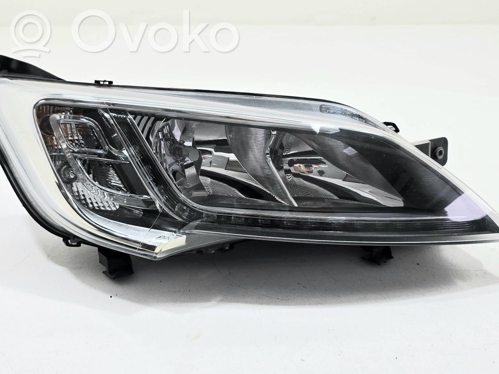 Lampa przednia   1440924280,62666267,04G311