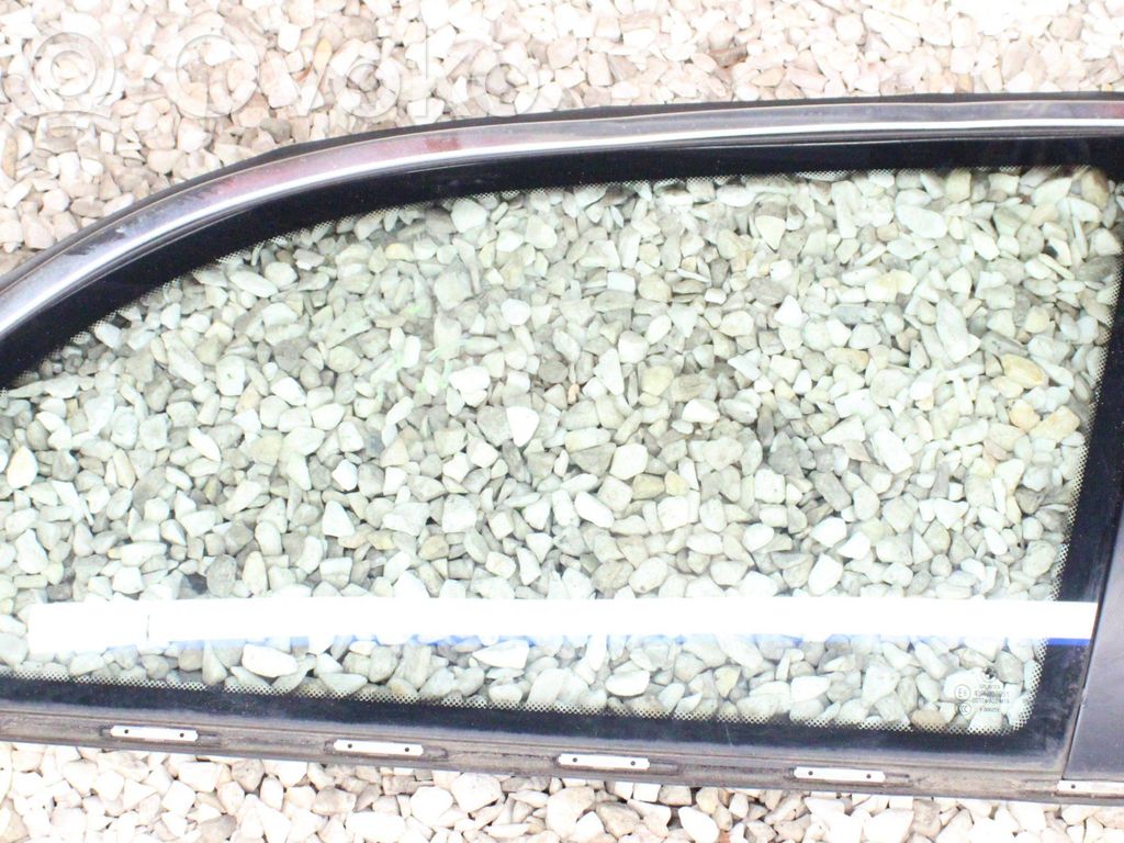 BMW 5 E60 E61 Rear side window 