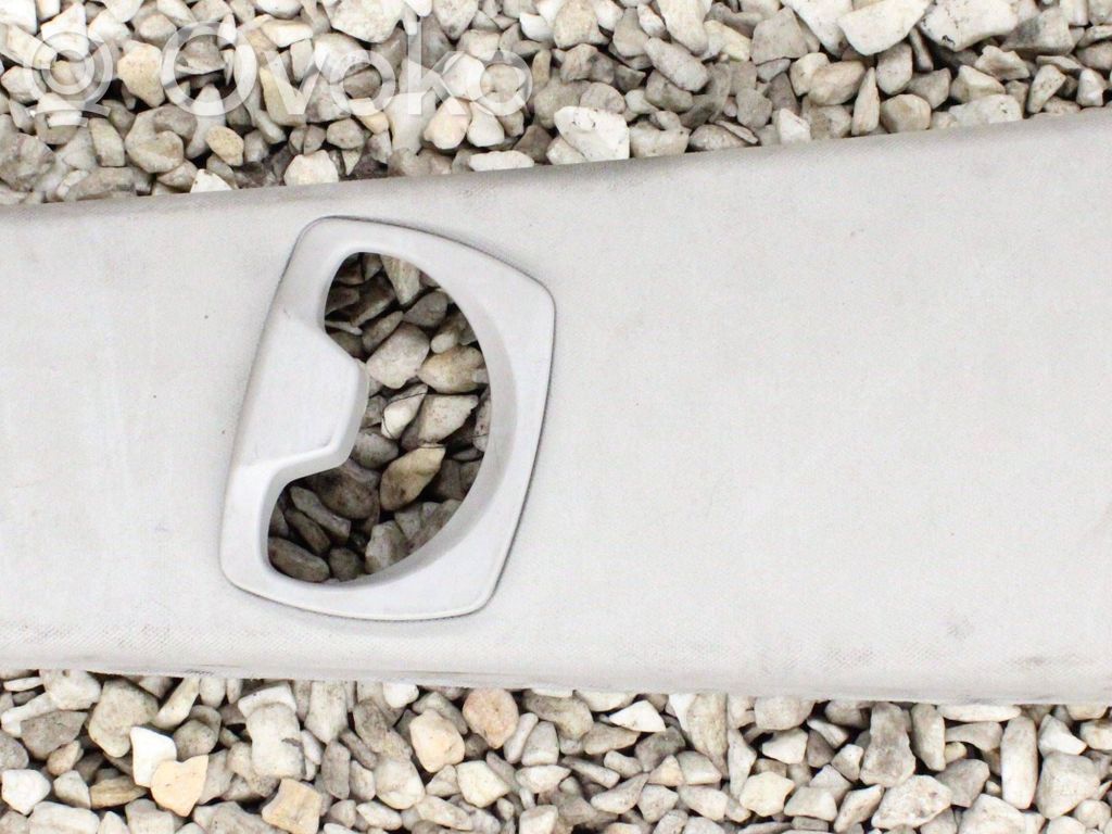 (B) pillar trim (top)   7058336