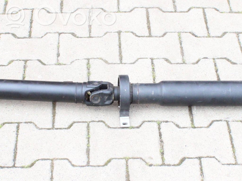 BMW 5 E60 E61 Kardanas komplekte 