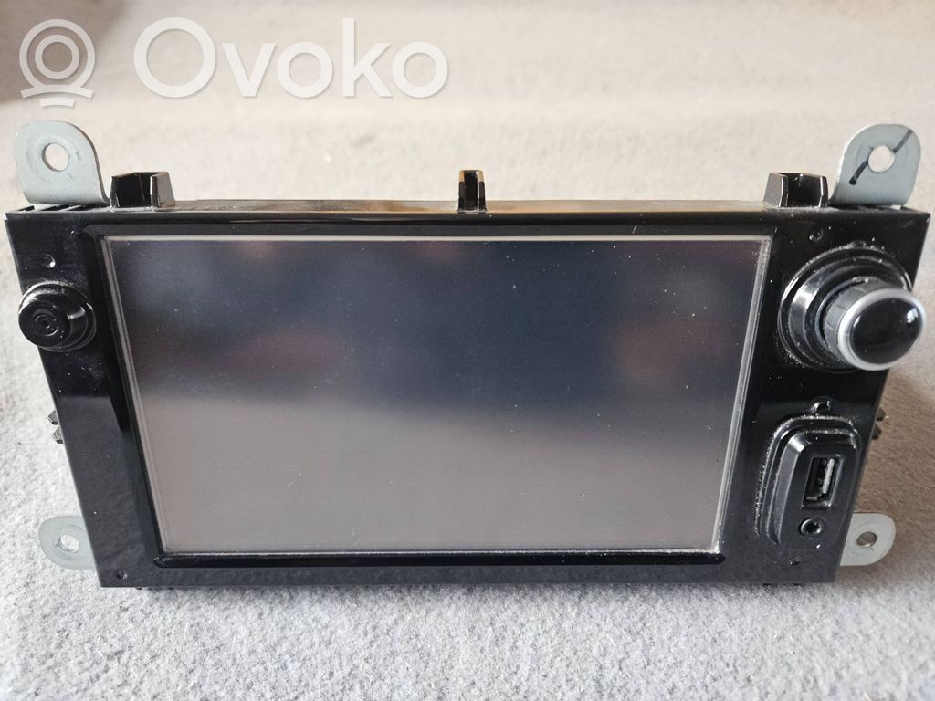 Renault Clio IV Radio/CD/DVD/GPS head unit 