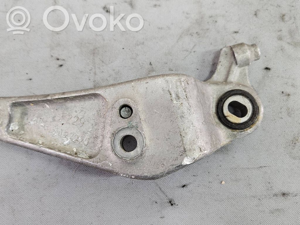 Opel Corsa E Engine mount bracket 