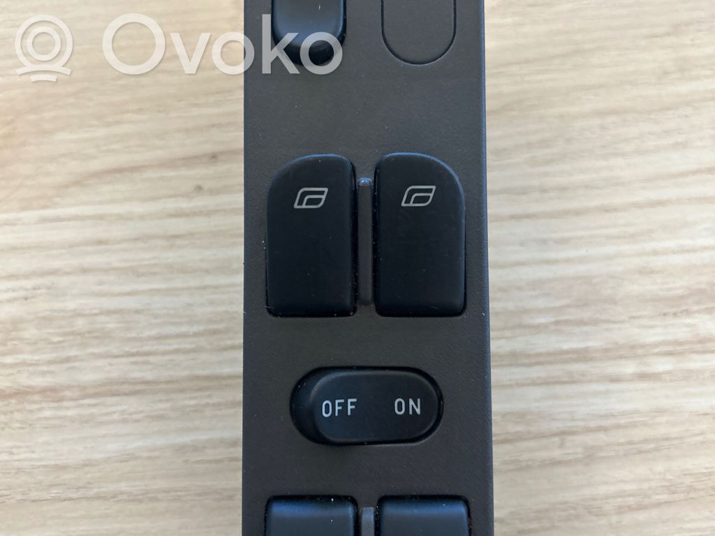 Electric window control switch   4814356,501751,4814364,4814372,4814380,4814398,501752,501753,501754,501755
