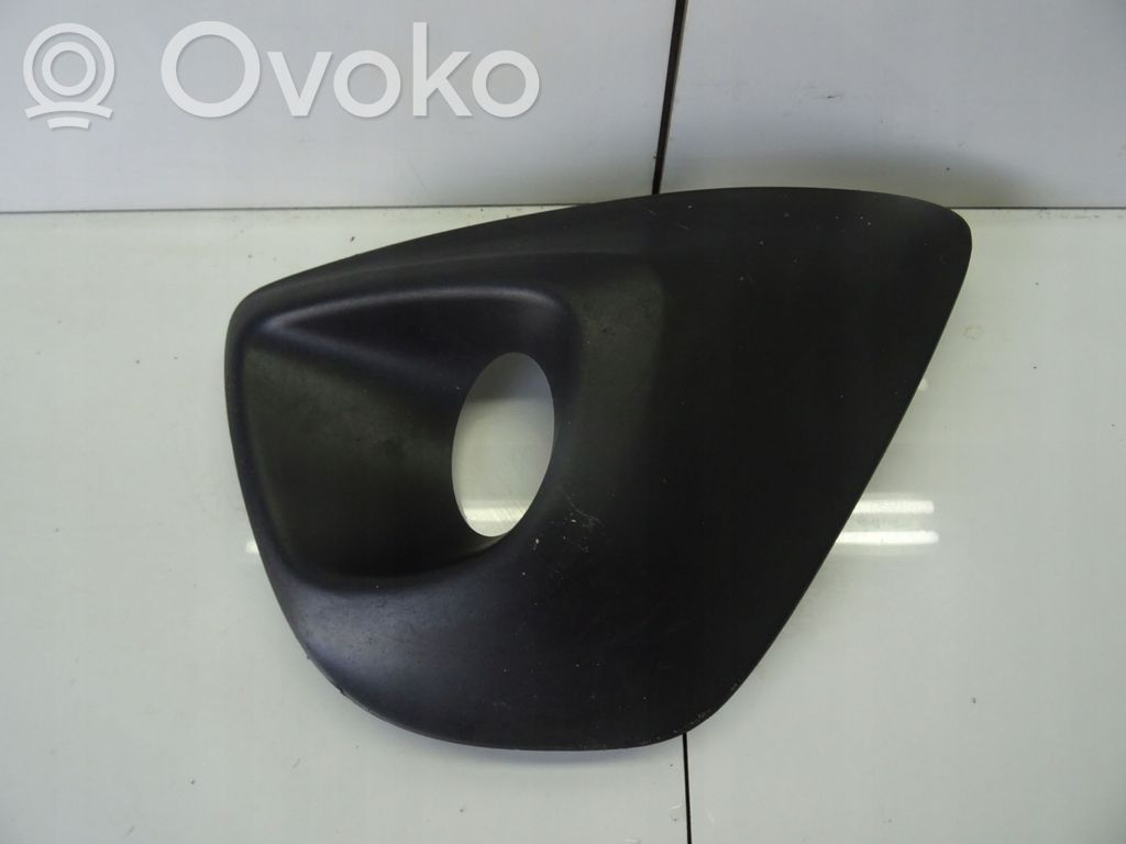 Opel Vivaro Stoßstange Stoßfänger 