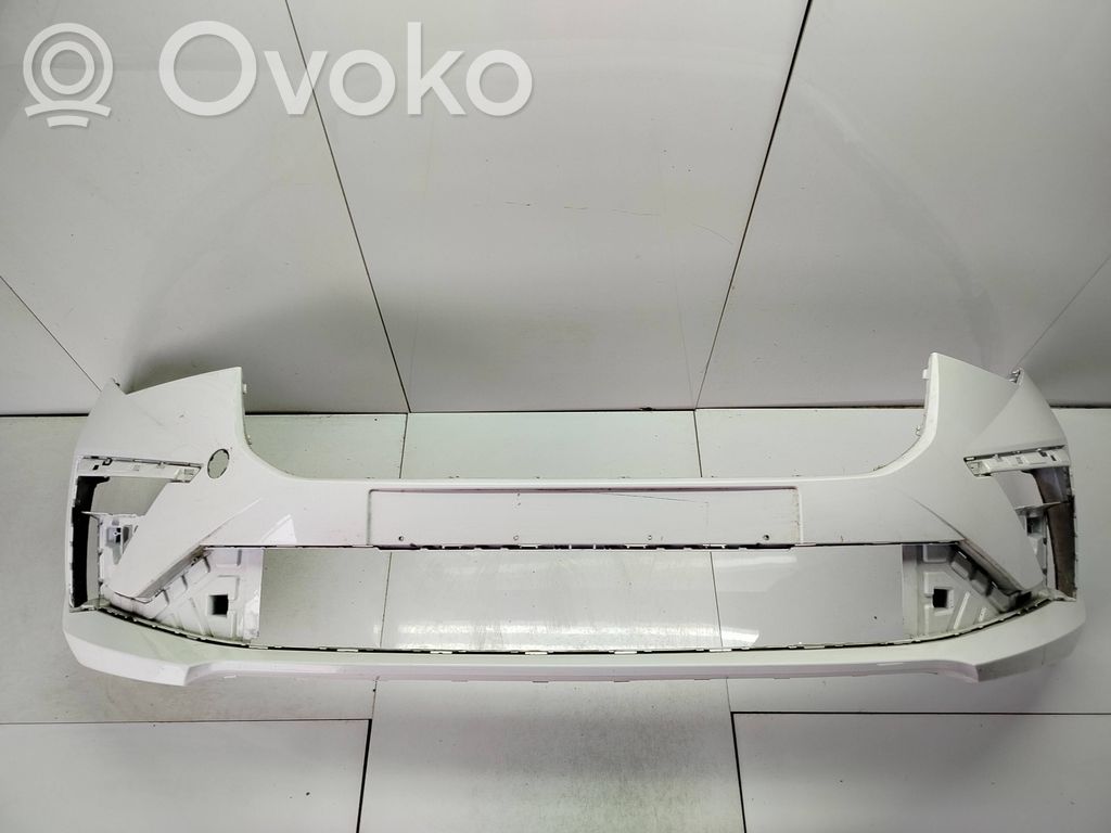 Skoda Scala Parachoques delantero 