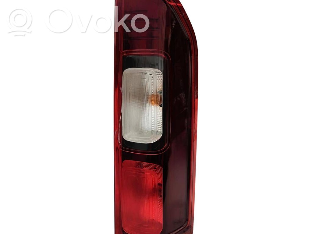 Renault Trafic III (X82) Lampa tylna 